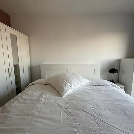 Rum i privatbostad Privee A 20 Min De Paris *